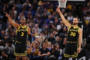 总决赛2-2时选保罗还是库里?杨毅:都不选 乔丹or詹姆斯我选乔丹